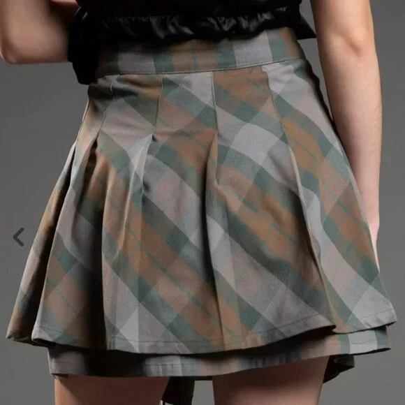 Outlander Plaid Buckle Skirt SM New With Tags Exclusive HOT TOPIC COLLECTION - Picture 11 of 11